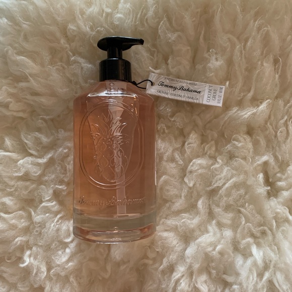 New Tommy Bahama Coconut Grove Premium Moisturizing Hand Soap - Picture 1 of 1